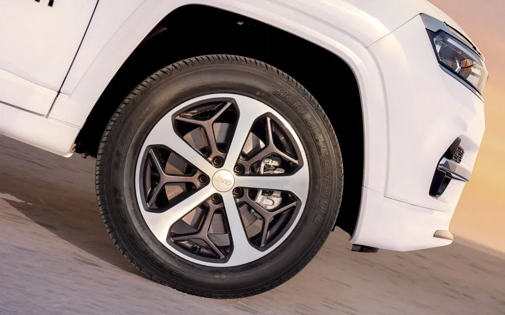 jeep meridian engine specifications and performance - wheel
