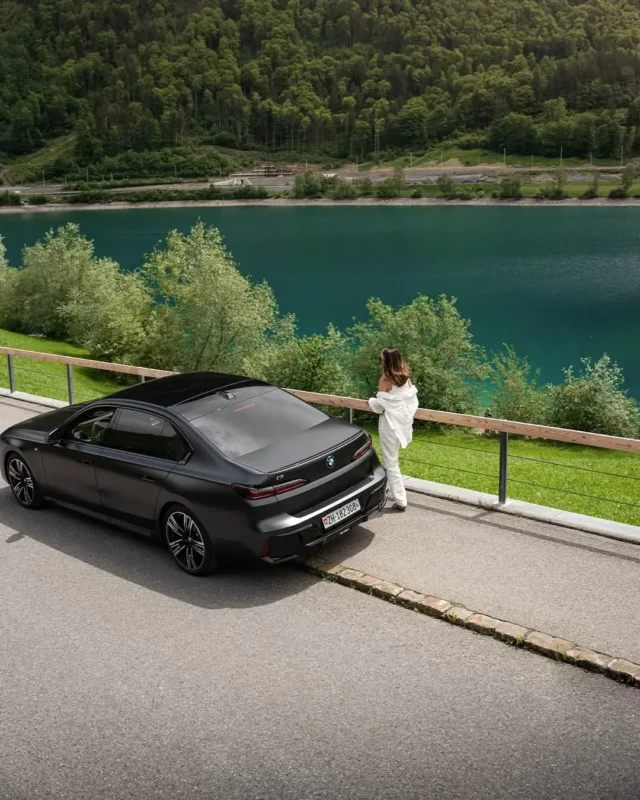 Best Luxury Electric Car in India with Price & Features