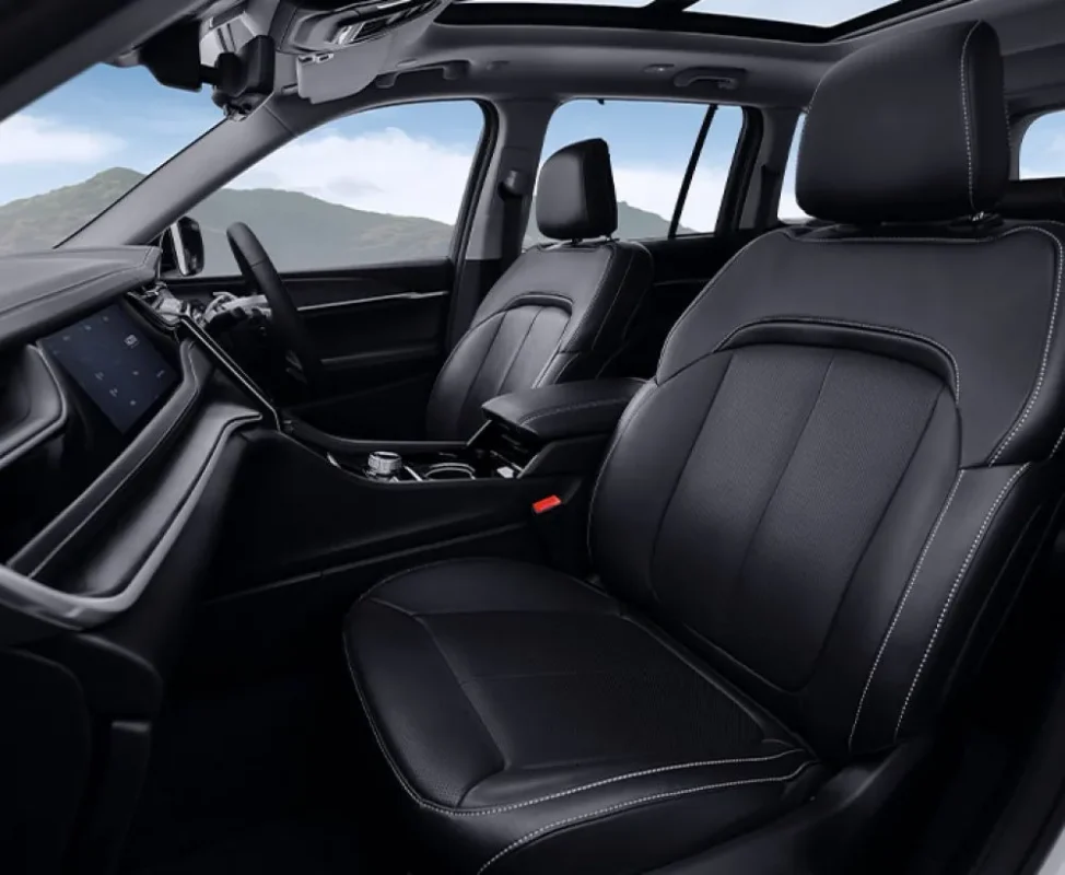 Jeep Grand Cherokee interior features and comfort-
Comfort features images 