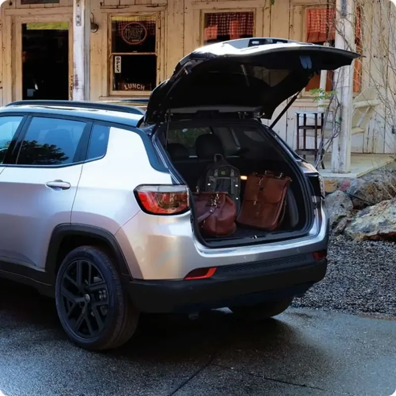 Jeep Compass interior features and comfort details -jeep compass dicky images 