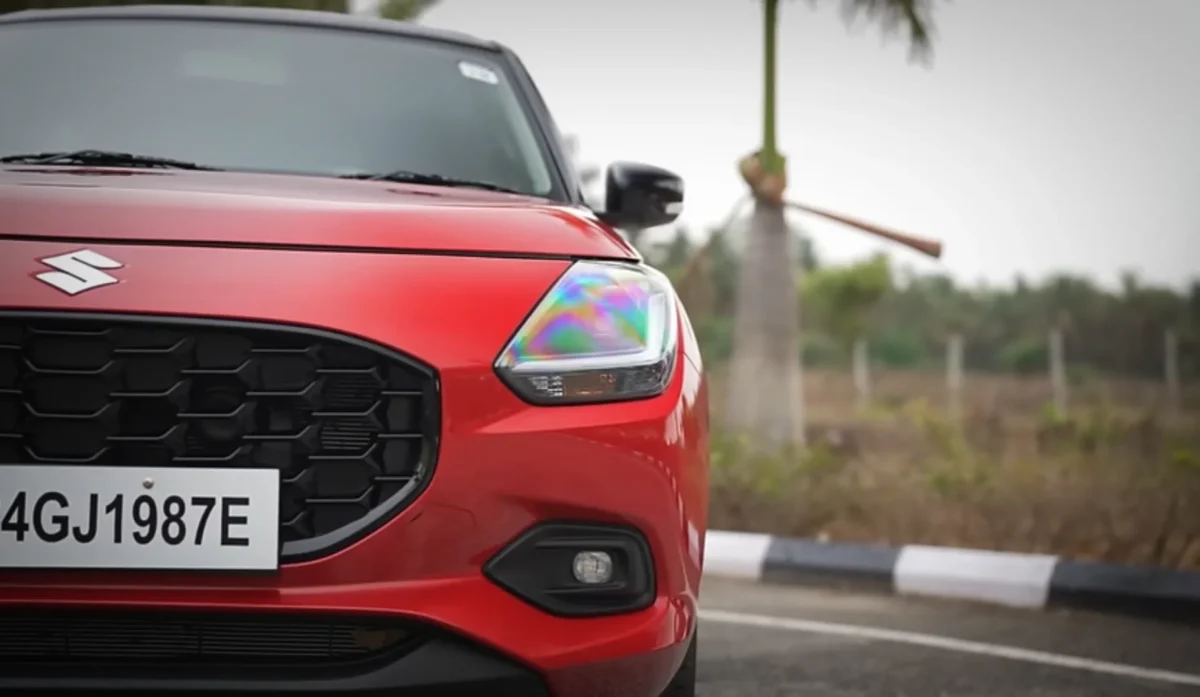 Maruti Suzuki Swift - Front view