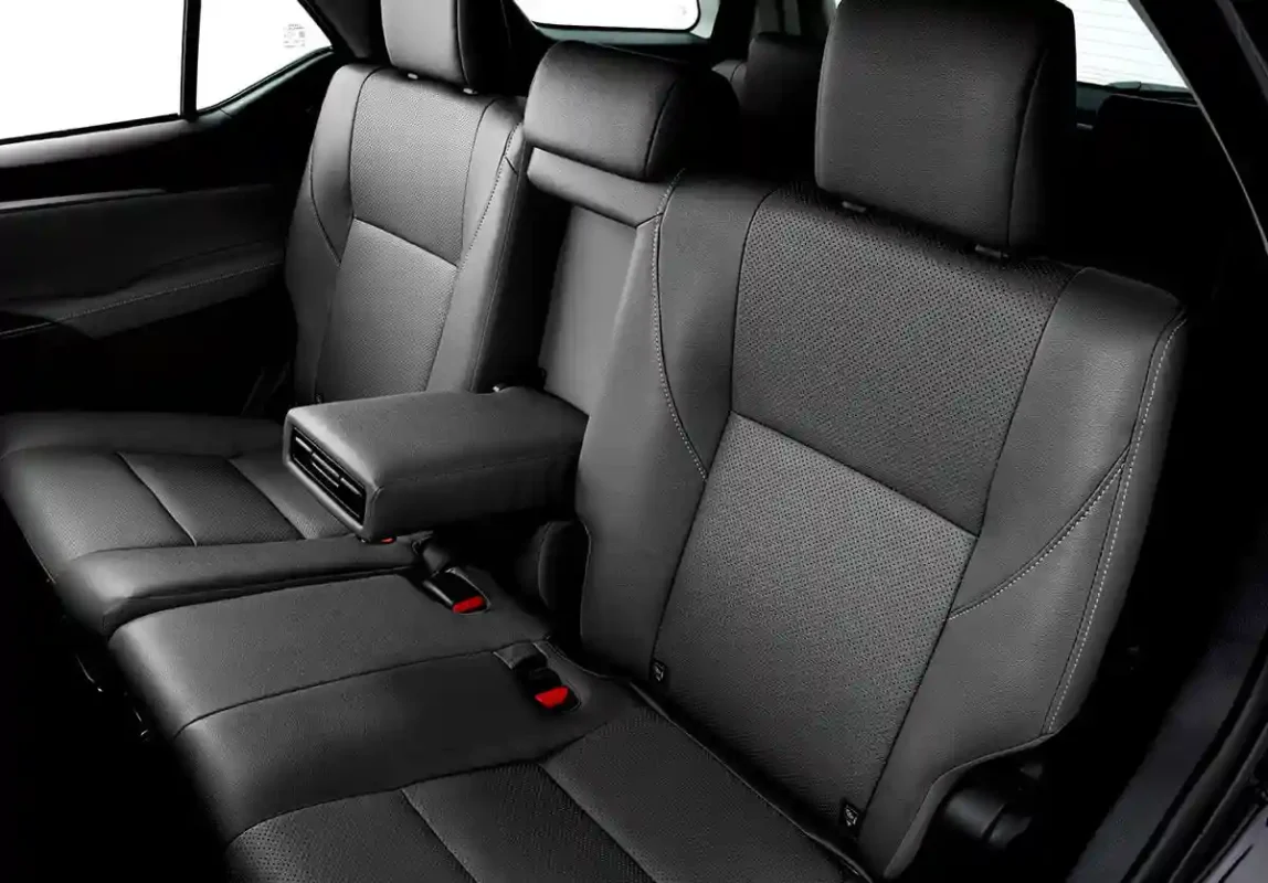 Toyota Fortuner diesel automatic mileage and performance review - Interior seat