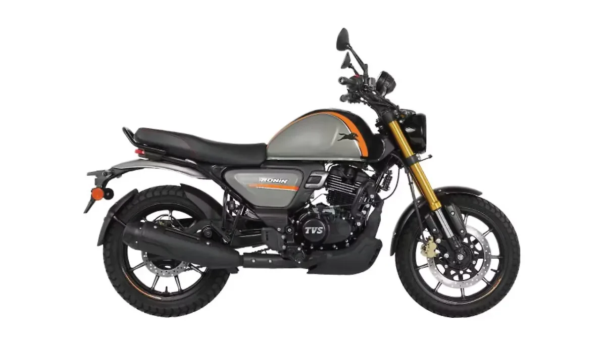 TVS Ronin mileage in city and highway -Side view 